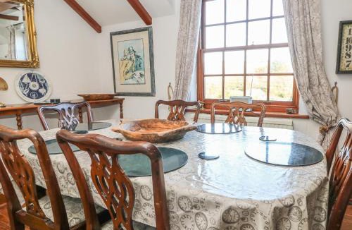 Cadgwith House | Mengarth