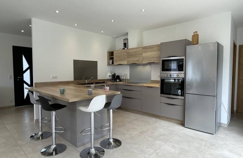 Irouleguy House | MENTA - IROULEGUY - Gîte