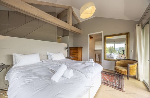 Menthon-Saint-Bernard House | Menthon saint Bernard Heights