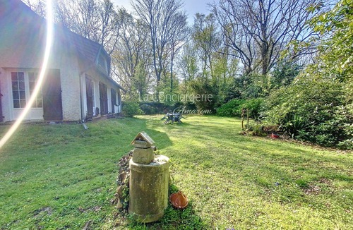 Saint-Quentin-Lamotte-Croix-au-Bailly House | Mer & Bois de Cise. Maison individuelle avec grand jardin