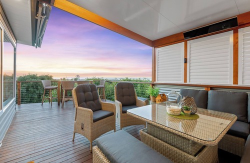 Rosebud House | Mer Vue.