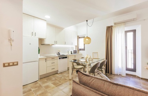 el Mercadal Apartment | Mercadal Duplex - Holiday Apartment Rental in Girona | Bravissimo