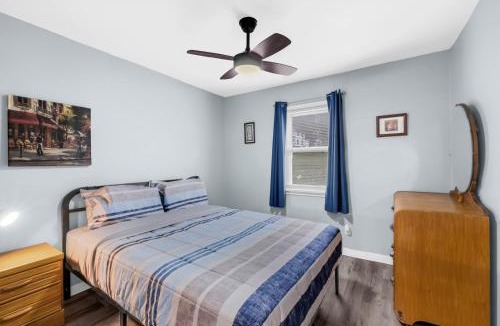 Mercer House | Mercer Lakefront 3BR | Workspace + Pets