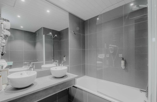 Seynod Hotel | Mercure Annecy Sud