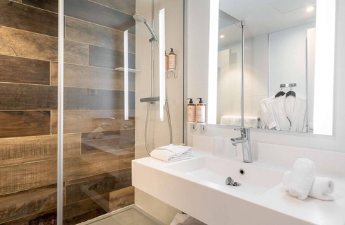 Valbonne Hotel | Mercure Antibes Sophia Antipolis