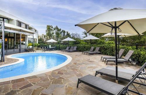 Adamstown Heights Hotel | Mercure Charlestown