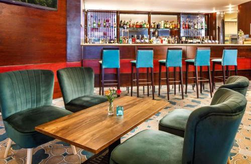 Chester Hotel | Mercure Chester Abbots Well Hotel