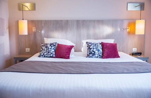 Lanvallay Hotel | Mercure Dinan Port Le Jerzual