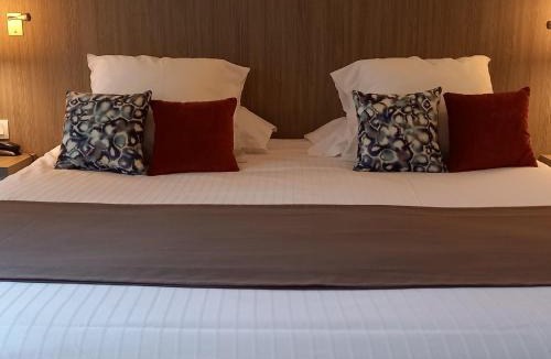 Lanvallay Hotel | Mercure Dinan Port Le Jerzual