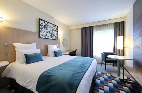 Quartier Capuche-Allies Hotel | Mercure Grenoble Centre Porte des Alpes