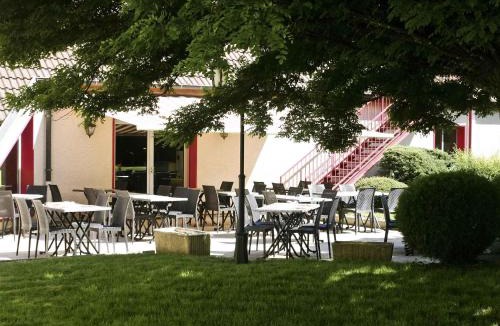 Luxeuil-les-Bains Hotel | Mercure Hexagone Luxeuil