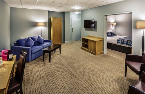 Willerby Hotel | Mercure Hull Grange Park Hotel