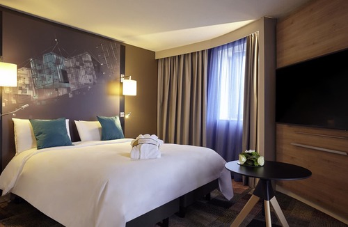 Downtown Le Havre Hotel | Mercure Le Havre Centre Bassin du Commerce