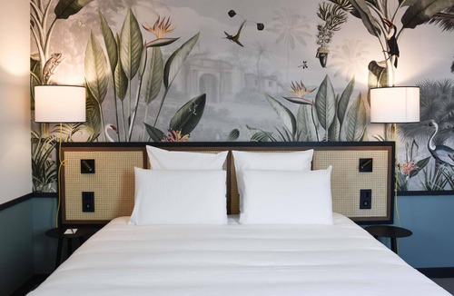 Miroir - Batignolles Hotel | Mercure Le Mans Batignolles - Hôtel & Spa