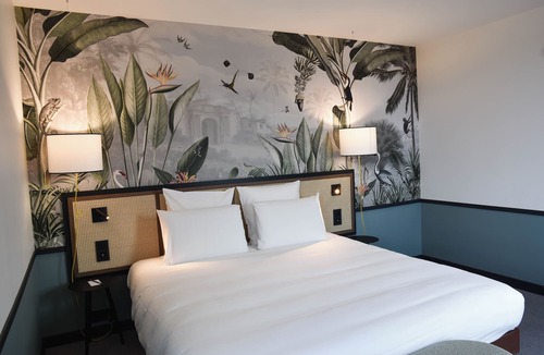 Miroir - Batignolles Hotel | Mercure Le Mans Batignolles - Hôtel & Spa