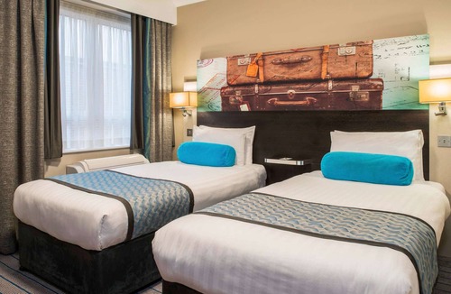 Pinkwell Hotel | Mercure London Heathrow Hotel