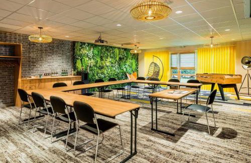 Chaponnay Hotel | Mercure Lyon Est Chaponnay