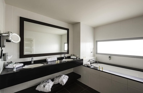 Genas Hotel | Mercure Lyon Genas Eurexpo