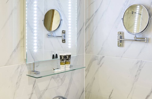 Woolhamton Hotel | Mercure Newbury West Grange Hotel