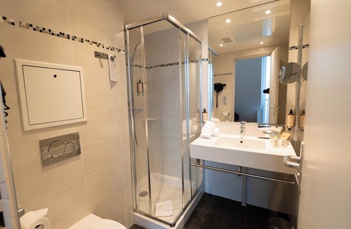 Quartier de la Roquette Hotel | Mercure Paris Bastille Marais