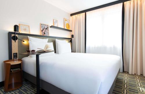 Quartier de la Salpetriere Hotel | Mercure Paris Bercy Bibliothèque