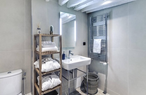 Quartier de la Porte-Saint-Denis Hotel | Mercure Paris Opera Grands Boulevards