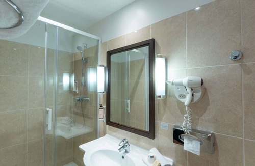 Cesson-Sevigne Hotel | Mercure Rennes Cesson