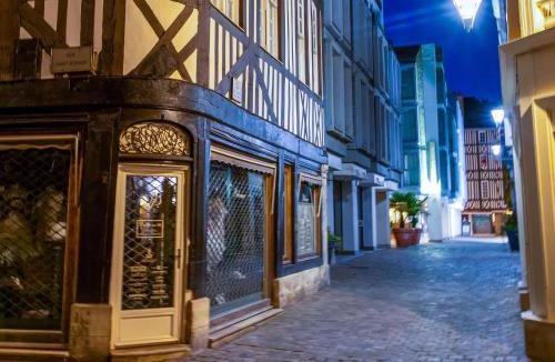 Quartier Vieux Marche-Cathedrale Hotel | Mercure Rouen Centre Cathédrale