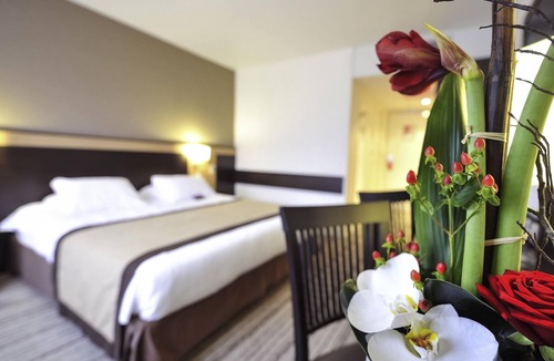 Val-de-Reuil Hotel | Mercure Rouen Val De Reuil