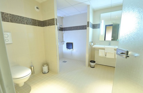 Val-de-Reuil Hotel | Mercure Rouen Val De Reuil