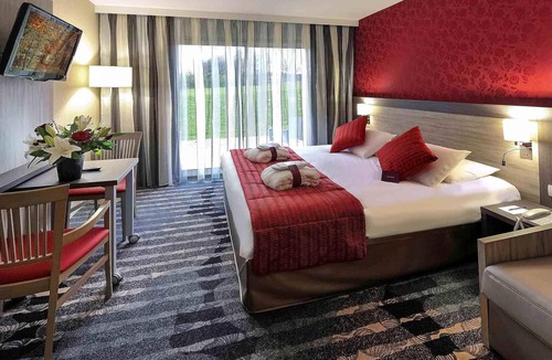 Val-de-Reuil Hotel | Mercure Rouen Val De Reuil