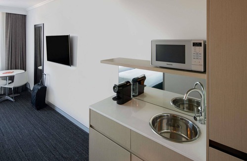 Bankstown Hotel | Mercure Sydney Bankstown