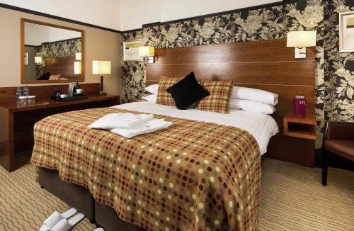 Skelton Hotel | Mercure York Fairfield Manor Hotel