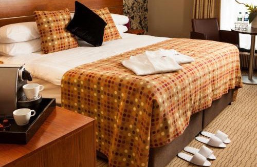 Skelton Hotel | Mercure York Fairfield Manor Hotel