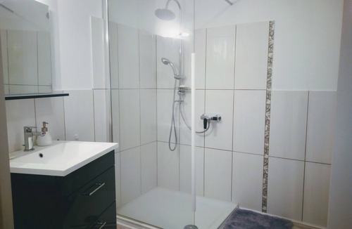 Mercus-Garrabet Apartment | MERCUS - GARRABET in the center of the village APARTMENT 49 m², 2 people.
