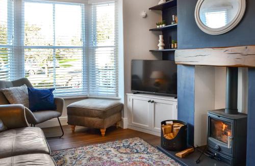 Hornsea House | Mere Walk