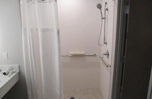 Wills Point Hotel | Merica Inn & Suites