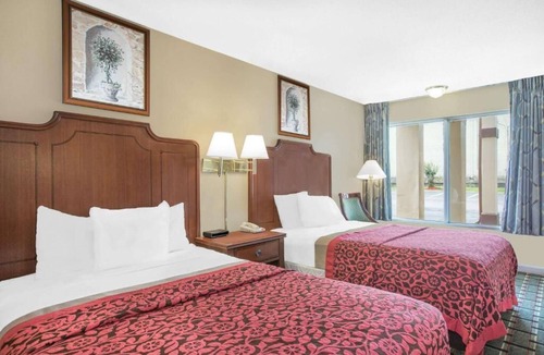 Meridian Hotel | Meridian Inn
