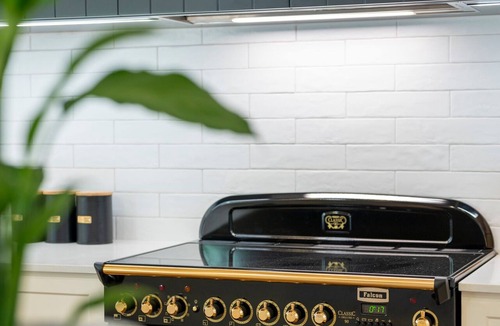 Currency Creek House | Merilli1885 - Private, Luxury Cottage