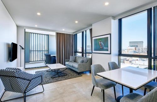 Liverpool Hotel | Meriton Suites Liverpool