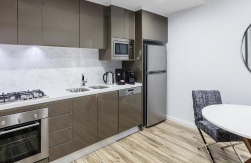 Mascot Hotel | Meriton Suites Mascot Central