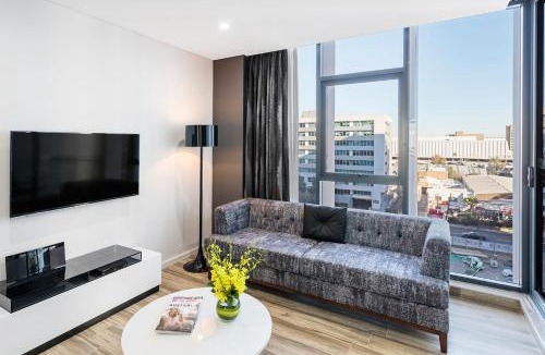 Mascot Hotel | Meriton Suites Mascot Central
