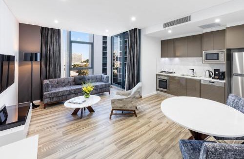 Mascot Hotel | Meriton Suites Mascot Central