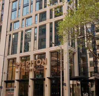 Melbourne Central Business District Hotel | Meriton Suites Melbourne