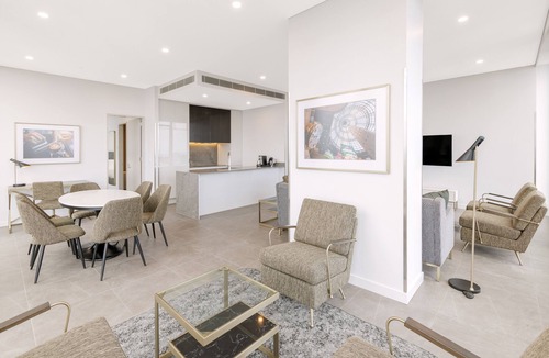 Melbourne Central Business District Apartment | Meriton Suites Melbourne