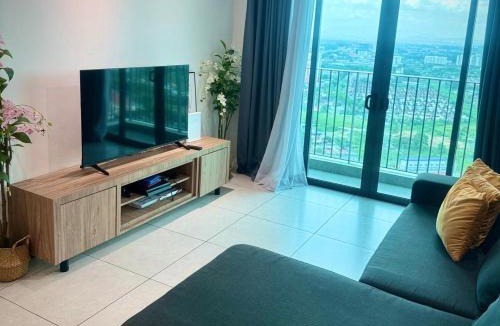 Central Seberang Perai Apartment | Meritus Suites - 8pax