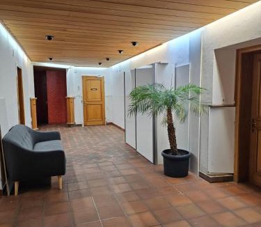 Old Town House | Merkur - Large Private Room - Chur Old Town