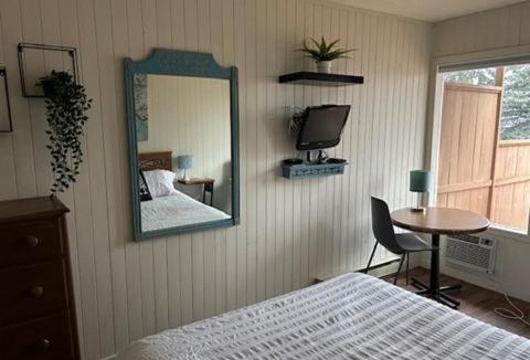 Prince Edward Hotel | Merland Park Minnow Motel