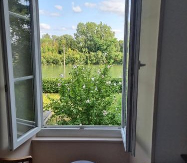 Montereau-Fault-Yonne House | Merlin Cottage