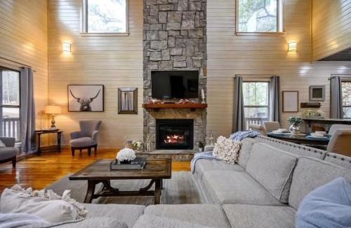 Broken Bow House | Merlot Mountain By The Cohost Company